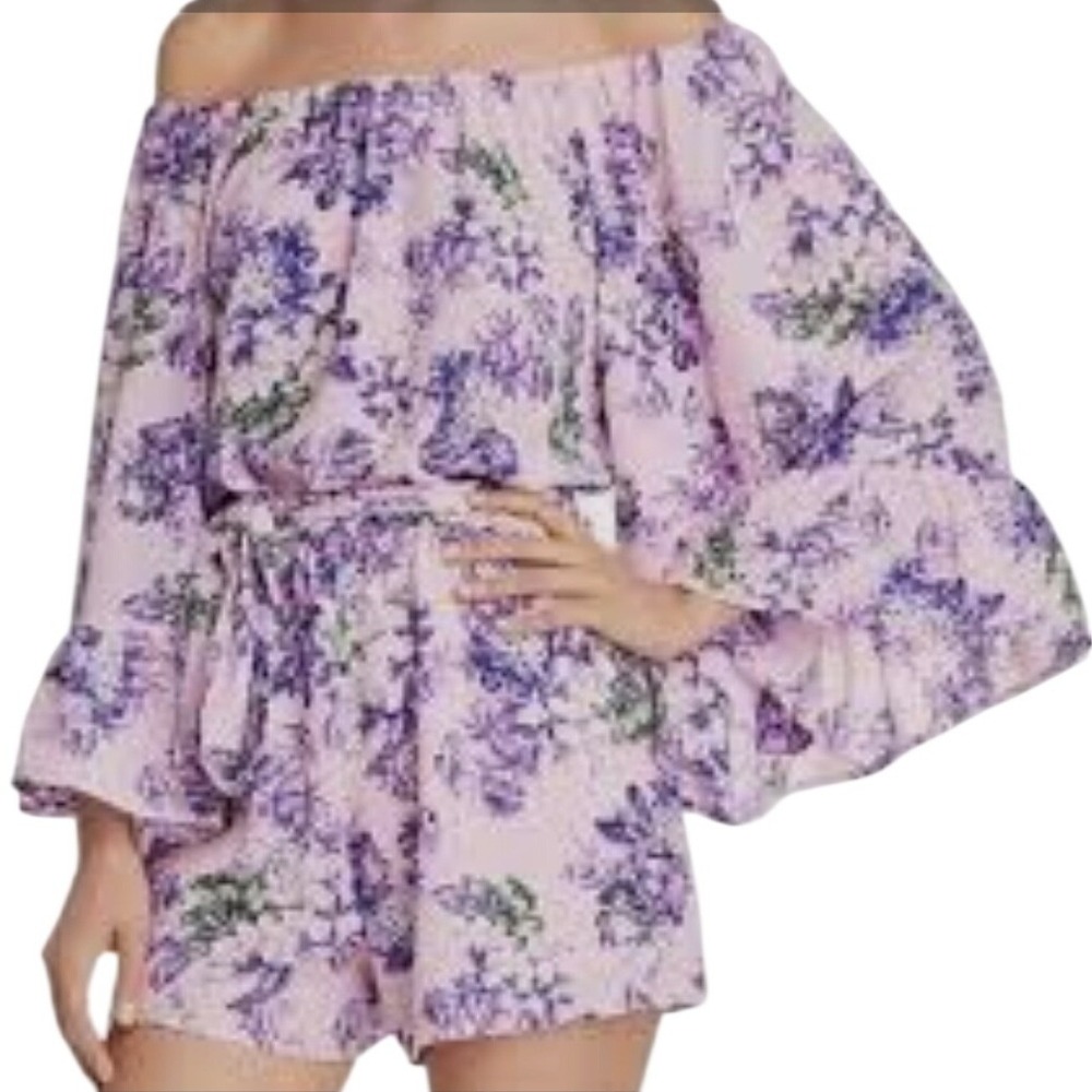 WAYF Lilac Floral Off Shoulder Bell Sleeve Romper Sz M tropical travel whimsical